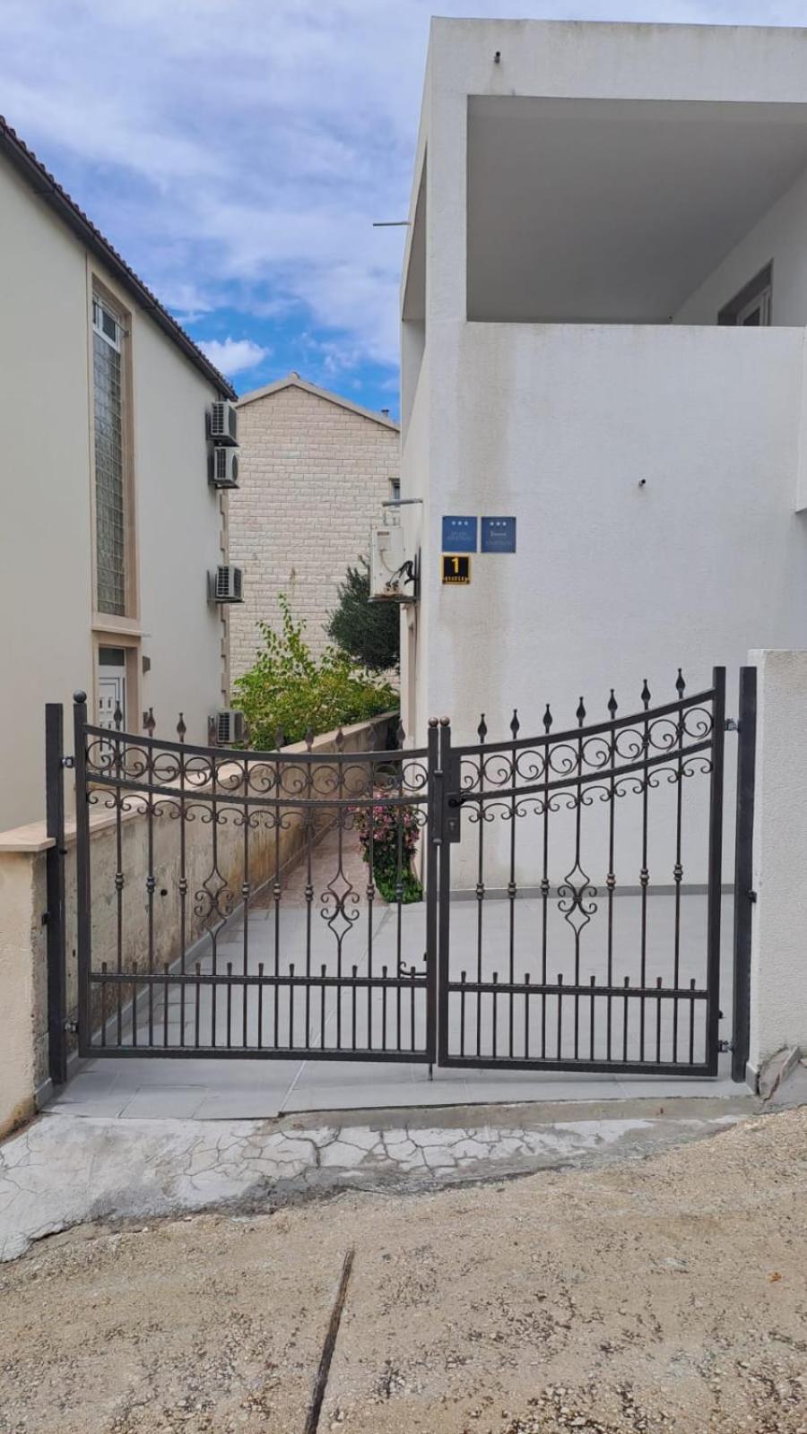 Apartments Slavica Bol Kültér fotó